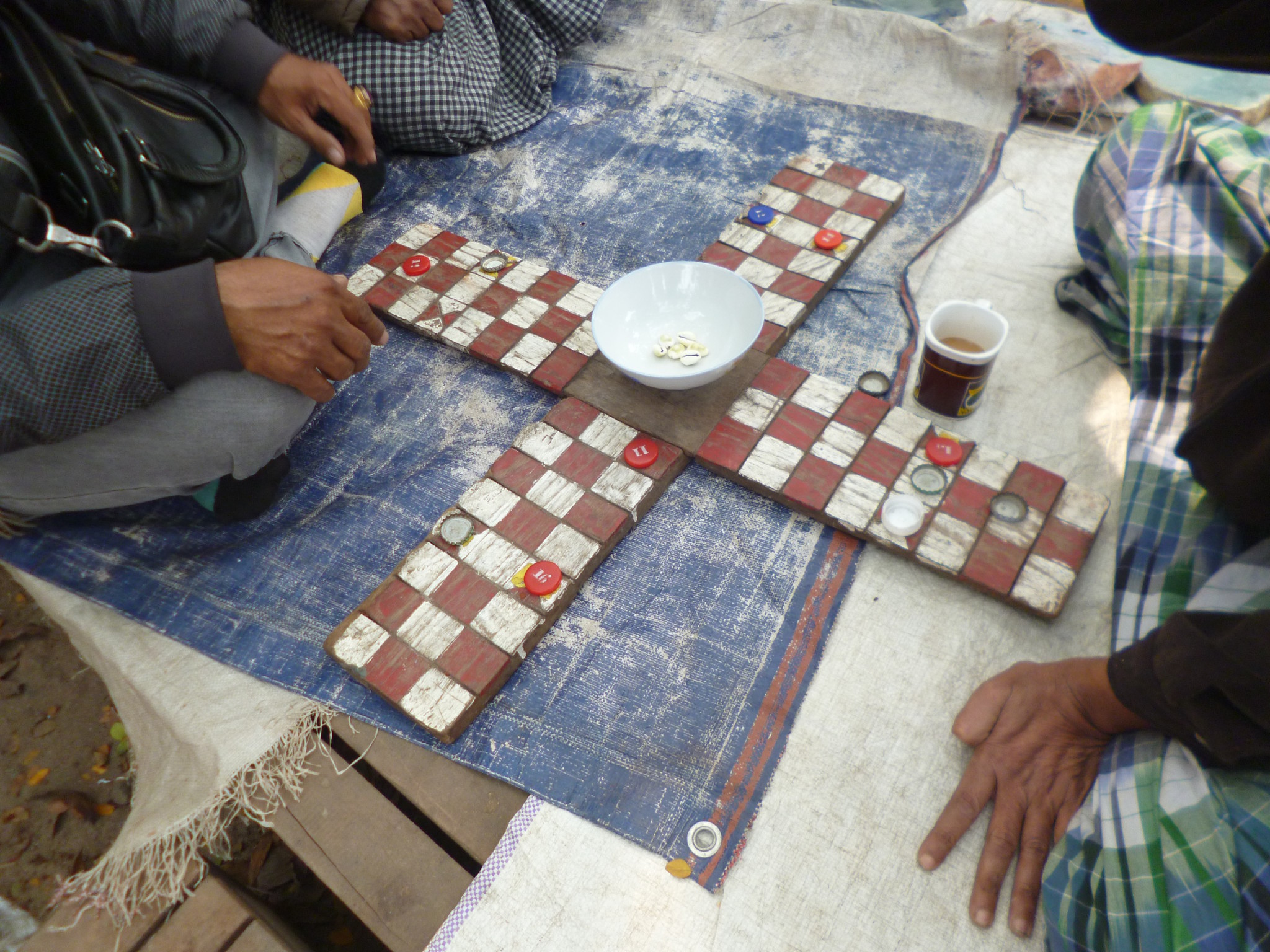 myanmar-mandalay-pachisi.JPG